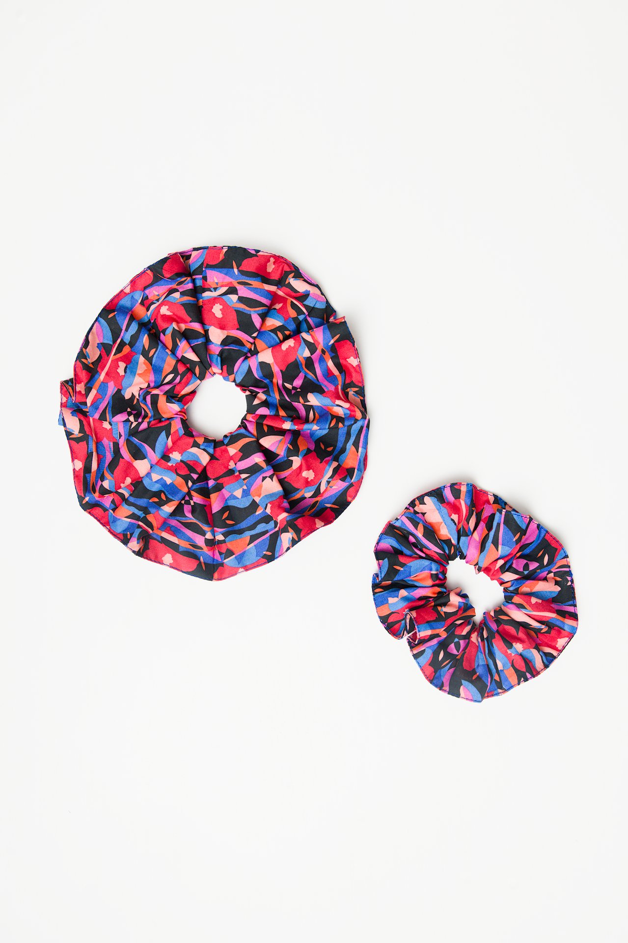 Red and blue Scrunchie – Image 2