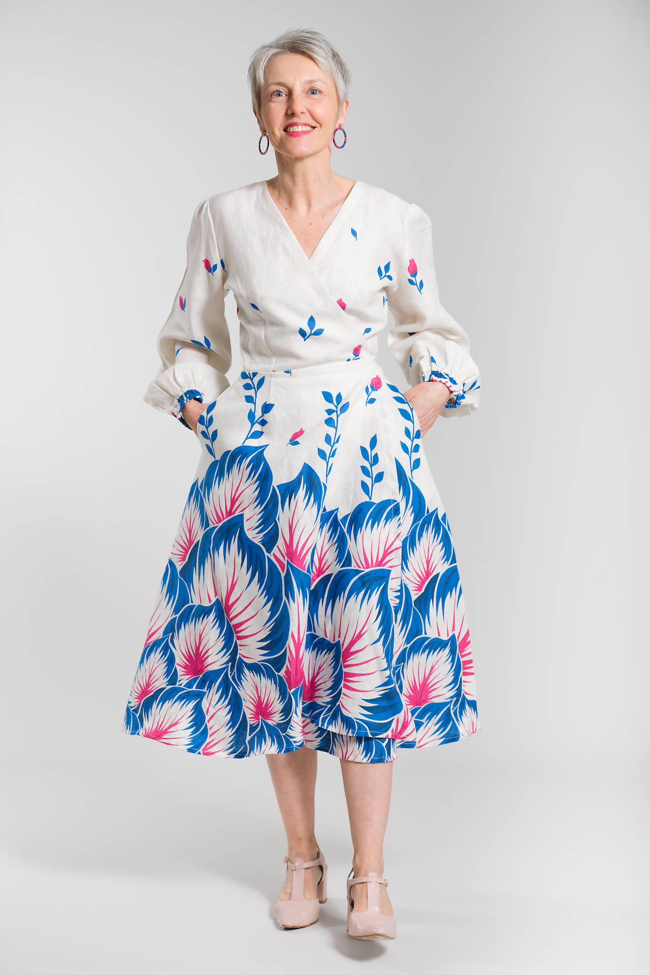 Frida linen wrap dress - Image 2