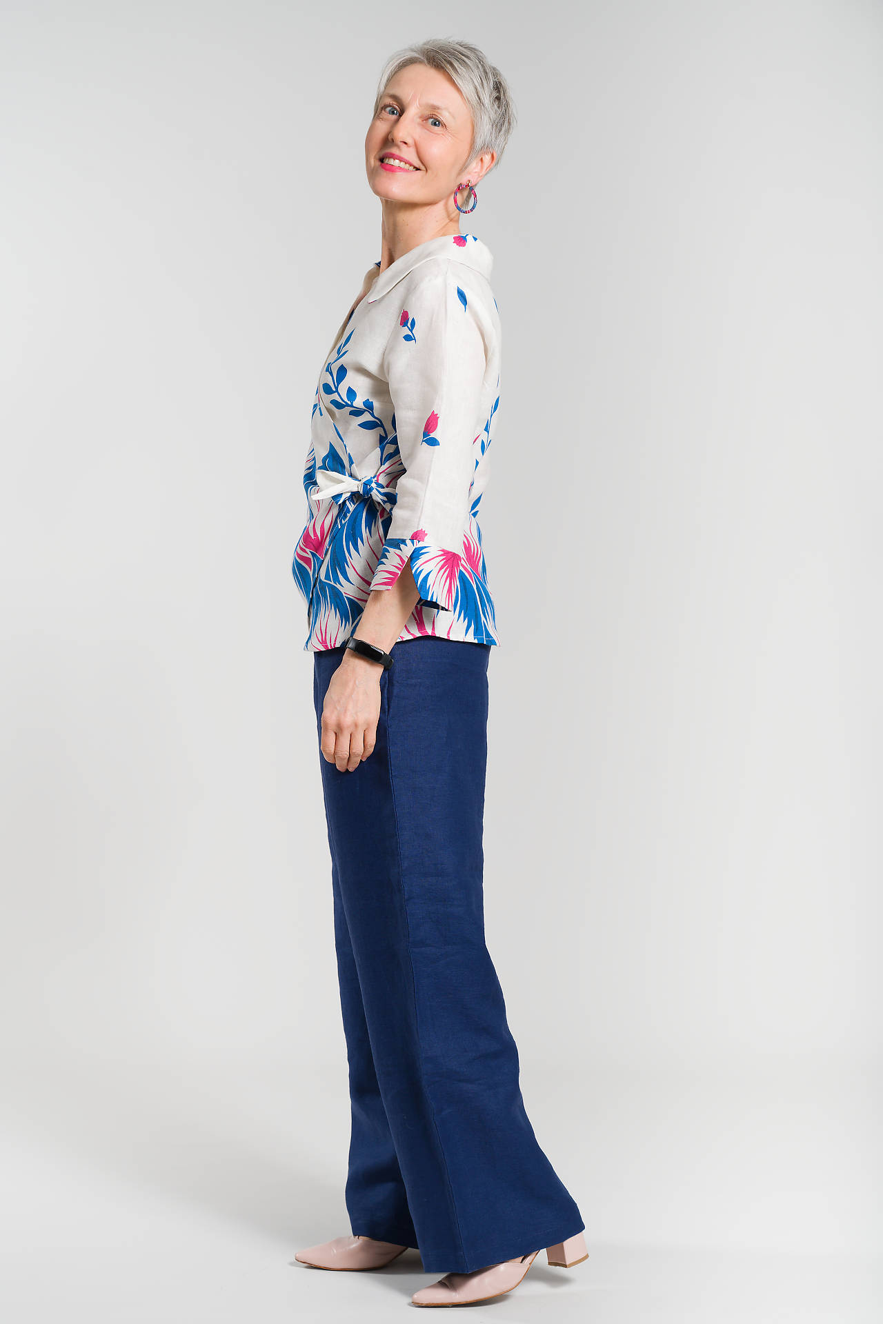Frida linen wrap blouse – Image 7